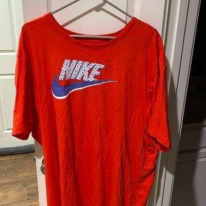 NWOT Nike tee shirt size 4 xl